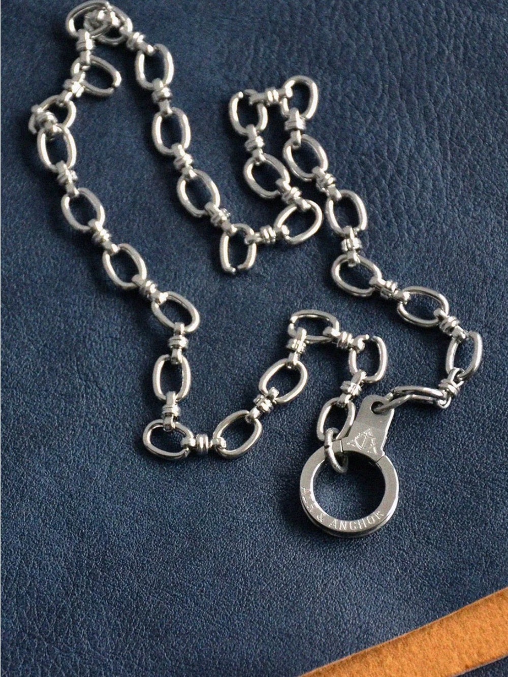 Air and Anchor midway chain cuff keeper necklace. New